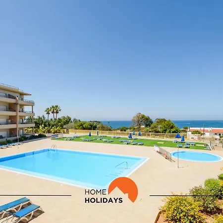 #140 Quinta Da Barracuda D11 Flat By Holidays Apartment