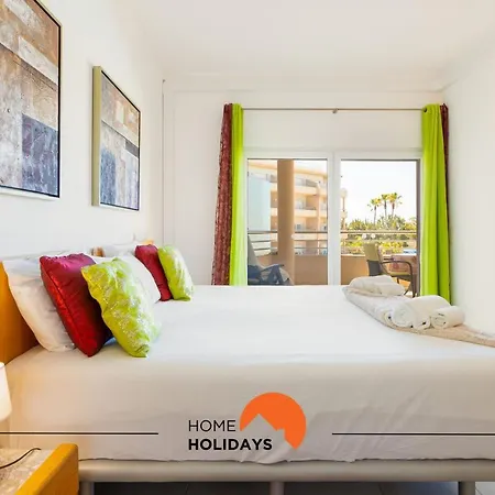 #140 Quinta Da Barracuda D11 Flat By Holidays